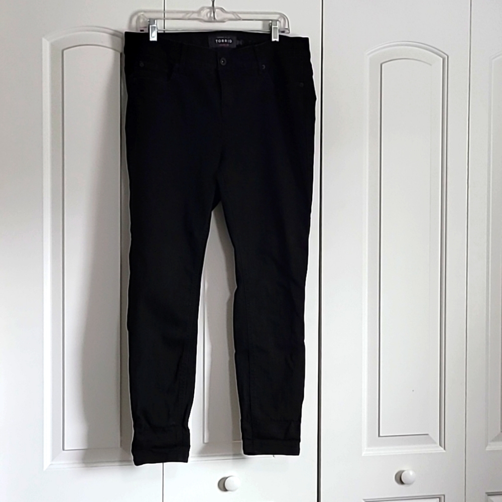 Torrid Black Bombshell Skinny Jeggings